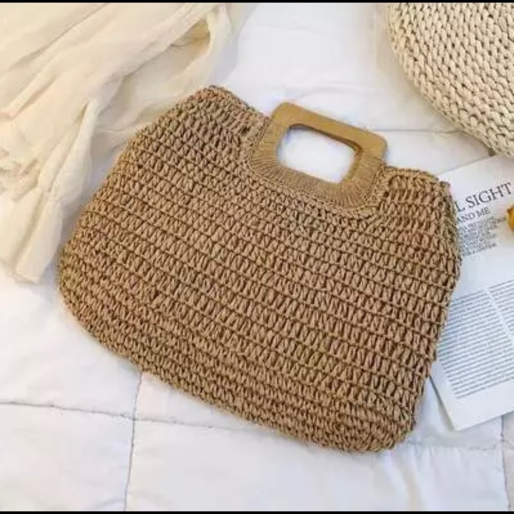 Rattan tote